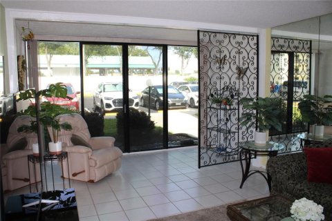 Condominio en alquiler en Largo, Florida, 1 dormitorio, 61.32 m2 № 2201976 - foto 5
