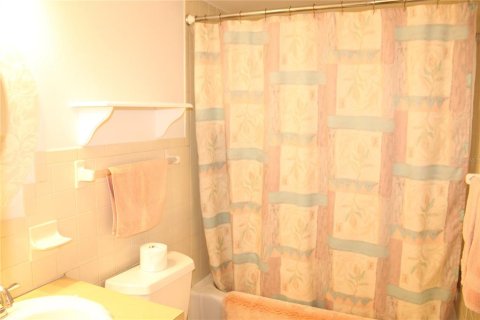 Condominio en alquiler en Largo, Florida, 1 dormitorio, 61.32 m2 № 2201976 - foto 19