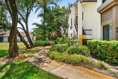 Condo in Safety Harbor, Florida, 2 bedrooms  № 2208493 - photo 9