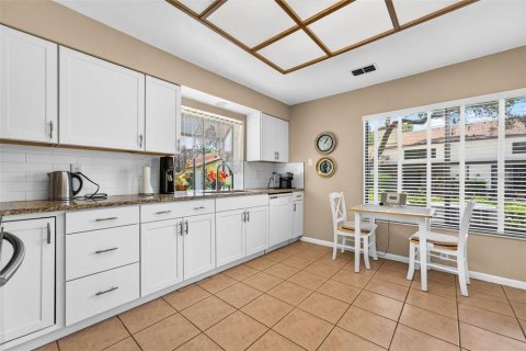 Condo in Safety Harbor, Florida, 2 bedrooms  № 2208493 - photo 4