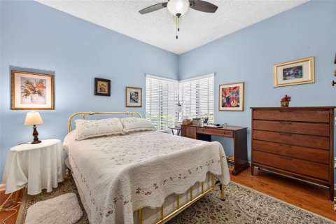 Condo in Safety Harbor, Florida, 2 bedrooms  № 2208493 - photo 19