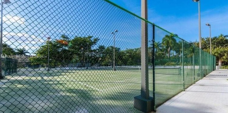 Condominio en Fort Lauderdale, Florida, 2 dormitorios № 1075838