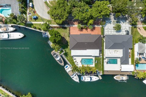 Casa en venta en North Miami, Florida, 3 dormitorios № 1867460 - foto 27