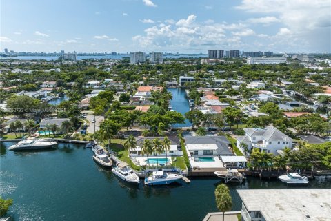 Casa en venta en North Miami, Florida, 3 dormitorios № 1867460 - foto 26