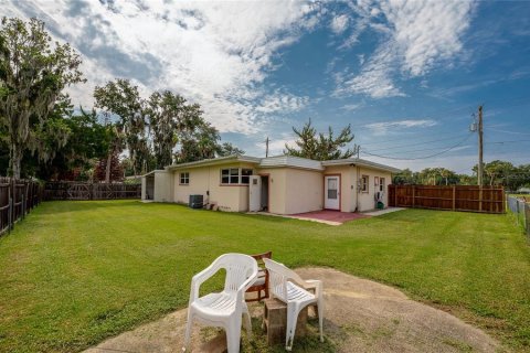 House in Edgewater, Florida 3 bedrooms, 119.01 sq.m. № 2258482 - photo 27