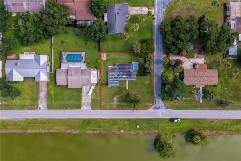 House in Edgewater, Florida 3 bedrooms, 119.01 sq.m. № 2258482 - photo 29