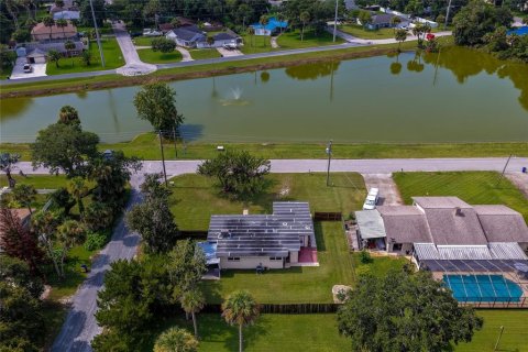 House in Edgewater, Florida 3 bedrooms, 119.01 sq.m. № 2258482 - photo 4