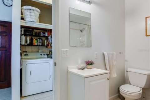 House in Edgewater, Florida 3 bedrooms, 119.01 sq.m. № 2258482 - photo 16