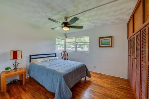 House in Edgewater, Florida 3 bedrooms, 119.01 sq.m. № 2258482 - photo 20