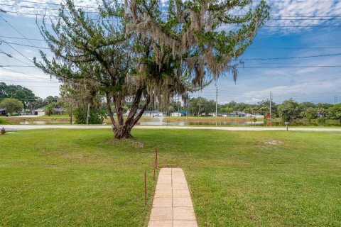 House in Edgewater, Florida 3 bedrooms, 119.01 sq.m. № 2258482 - photo 5