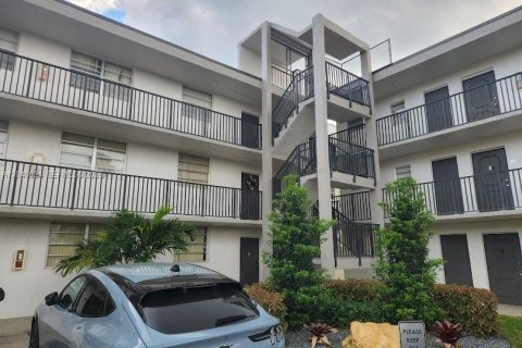 Appartement à Miami, Floride 3 chambres, 123.37 m2 № 2086185