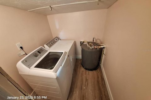 House in New Port Richey, Florida 2 bedrooms, 93.55 sq.m. № 1881370 - photo 22
