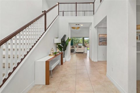 House in Winter Garden, Florida 4 bedrooms, 333.33 sq.m. № 2287357 - photo 4