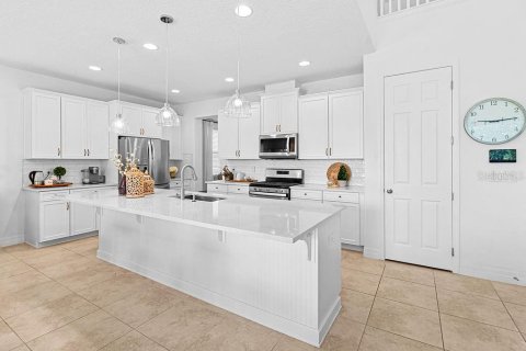 House in Winter Garden, Florida 4 bedrooms, 333.33 sq.m. № 2287357 - photo 13