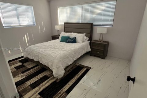 Casa en alquiler en Dania Beach, Florida, 5 dormitorios, 153.66 m2 № 2022093 - foto 23