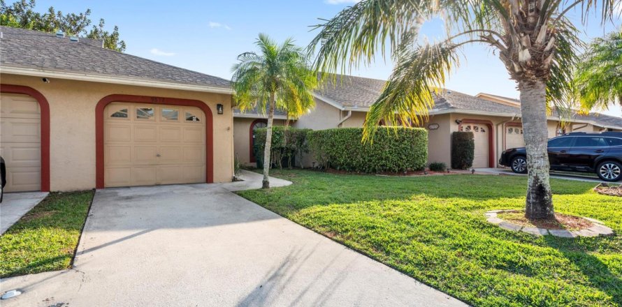 Condo in Tamarac, Florida, 2 bedrooms  № 2190083