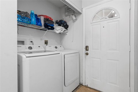 Condo in Tamarac, Florida, 2 bedrooms  № 2190083 - photo 15