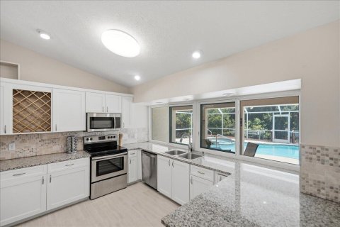 Villa ou maison à vendre à Port St. Lucie, Floride: 3 chambres, 180.23 m2 № 2309578 - photo 5