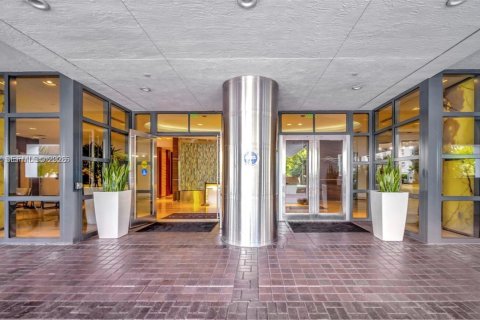 Купить кондоминиум в Майами-Бич, Флорида 2 спальни, 117.24м2, № 2060202 - фото 17