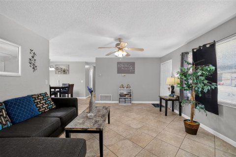 Villa ou maison à vendre à Ocala, Floride: 3 chambres, 127.74 m2 № 2208264 - photo 9