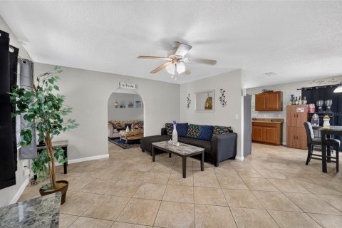Villa ou maison à vendre à Ocala, Floride: 3 chambres, 127.74 m2 № 2208264 - photo 5