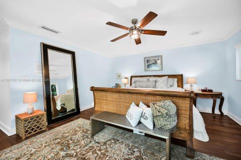 House in Coral Gables, Florida 4 bedrooms, 262.82 sq.m. № 1762405 - photo 26