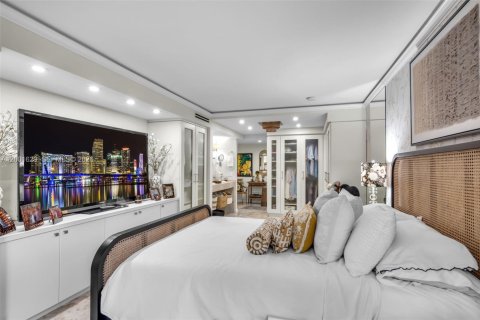 Condo in Key Biscayne, Florida, 2 bedrooms  № 2067680 - photo 17