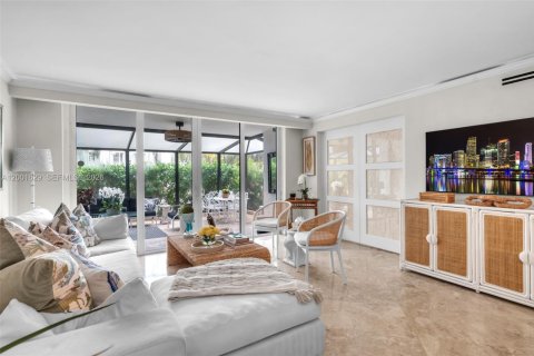 Condo in Key Biscayne, Florida, 2 bedrooms  № 2067680 - photo 22