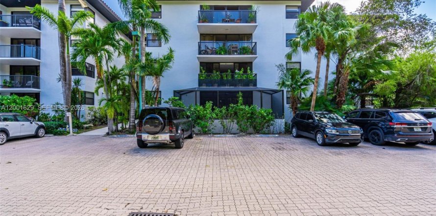 Condo in Key Biscayne, Florida, 2 bedrooms  № 2067680