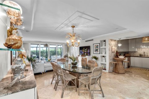 Condo in Key Biscayne, Florida, 2 bedrooms  № 2067680 - photo 8
