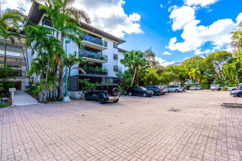Condo in Key Biscayne, Florida, 2 bedrooms  № 2067680 - photo 2