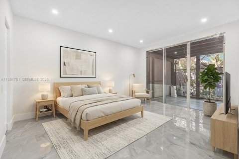 Купить таунхаус в Майами, Флорида 2 спальни, 103.31м2, № 2045008 - фото 11