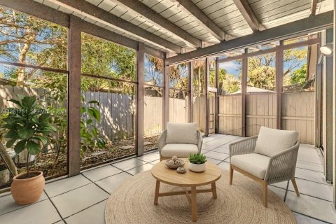 Купить таунхаус в Майами, Флорида 2 спальни, 103.31м2, № 2045008 - фото 16