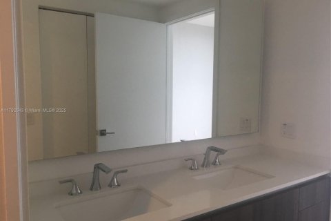Copropriété à louer à Miami, Floride: 1 chambre, 81.75 m2 № 1977999 - photo 6