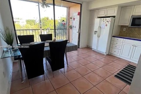 Copropriété à vendre à Miami, Floride: 3 chambres, 96.62 m2 № 1976687 - photo 6