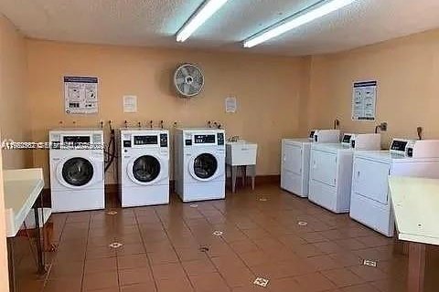 Copropriété à vendre à Miami, Floride: 3 chambres, 96.62 m2 № 1976687 - photo 17