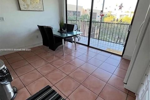 Copropriété à vendre à Miami, Floride: 3 chambres, 96.62 m2 № 1976687 - photo 7