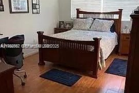 Copropriété à vendre à Miami, Floride: 3 chambres, 96.62 m2 № 1976687 - photo 11