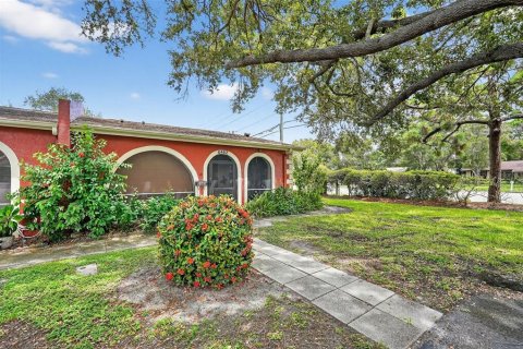 House in Pinellas Park, Florida 1 bedroom, 74.32 sq.m. № 1907472 - photo 4