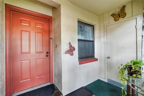 House in Pinellas Park, Florida 1 bedroom, 74.32 sq.m. № 1907472 - photo 5