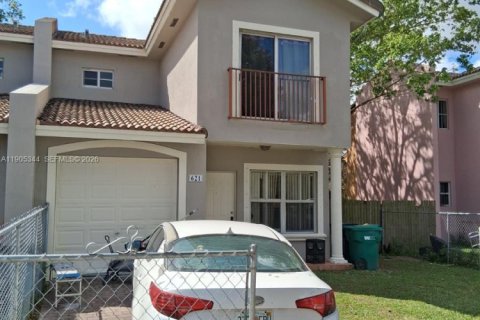 Commercial property in Florida City, Florida 141.86 sq.m. № 2081943 - photo 3