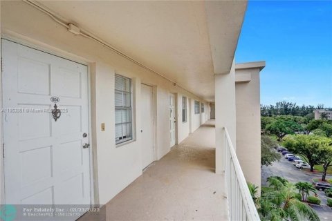 Copropriété à louer à Pompano Beach, Floride: 1 chambre, 83.61 m2 № 1891256 - photo 28