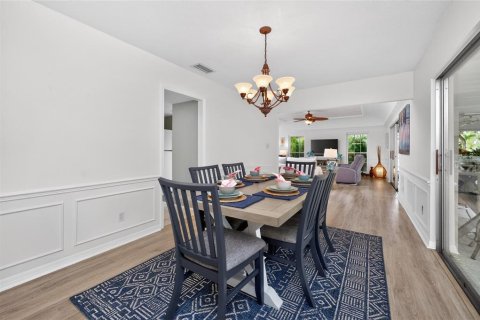 Villa ou maison à vendre à Englewood, Floride: 2 chambres, 135.92 m2 № 2415443 - photo 16