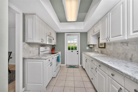 Villa ou maison à vendre à Englewood, Floride: 2 chambres, 135.92 m2 № 2415443 - photo 17