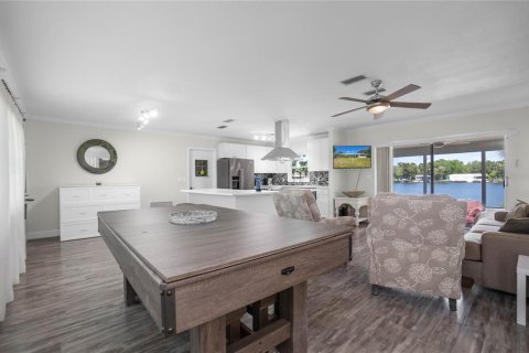 House in Crystal River, Florida 3 bedrooms, 113.71 sq.m. № 2214169 - photo 24