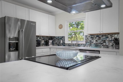 House in Crystal River, Florida 3 bedrooms, 113.71 sq.m. № 2214169 - photo 19