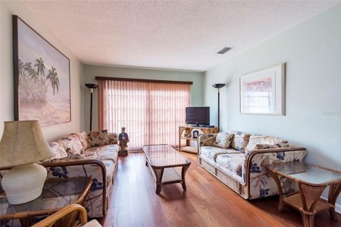 Condominio en venta en Dunedin, Florida, 2 dormitorios, 86.4 m2 № 970770 - foto 15