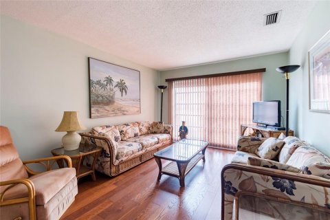 Condominio en venta en Dunedin, Florida, 2 dormitorios, 86.4 m2 № 970770 - foto 17