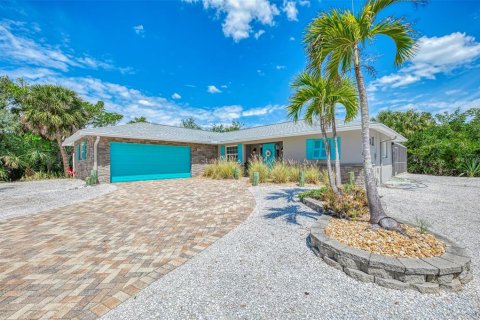 House in Sarasota, Florida 3 bedrooms, 140.38 sq.m. № 2212434 - photo 6