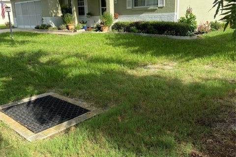 House in Ocala, Florida 2 bedrooms, 111.39 sq.m. № 1820664 - photo 1